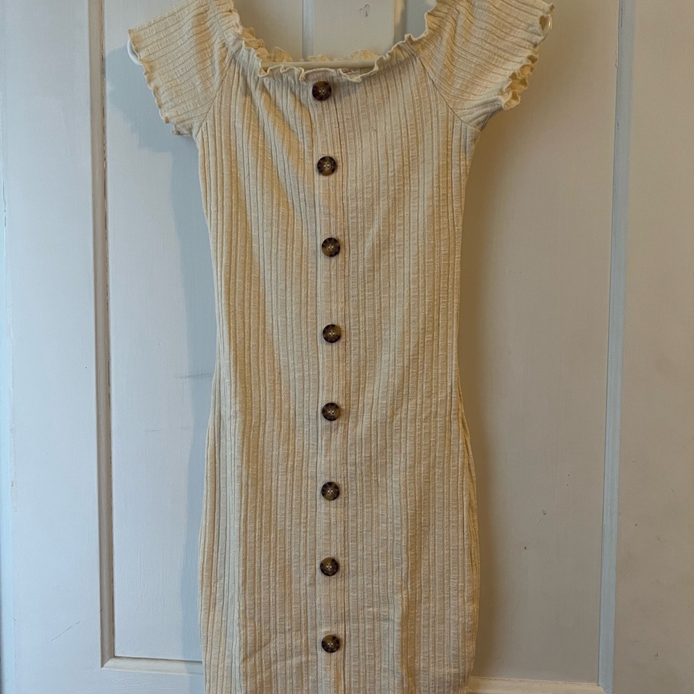 Off white/cream dress in size extra small from No Boundaries